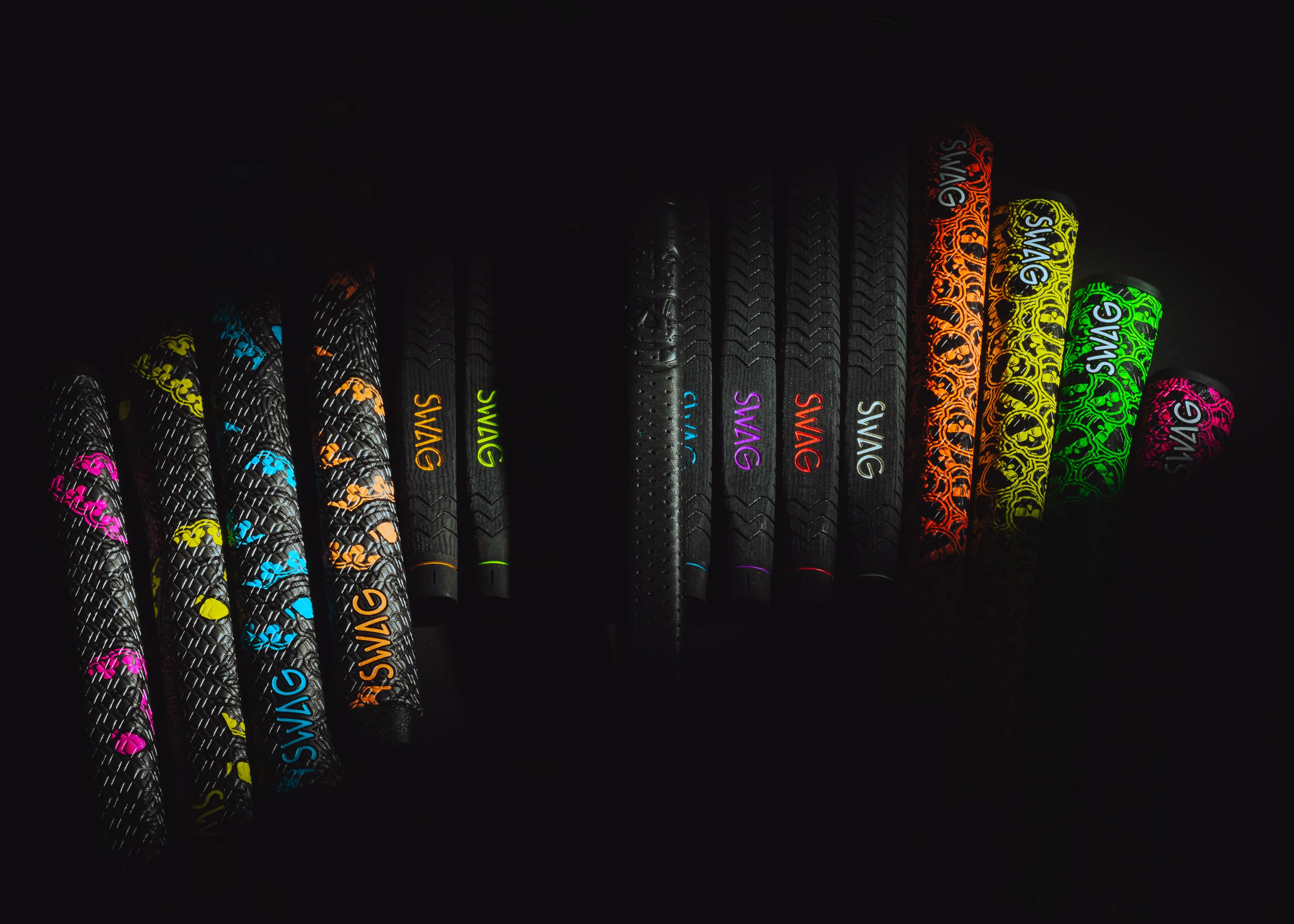 Handsome Too Black PVD Putter - Image 7